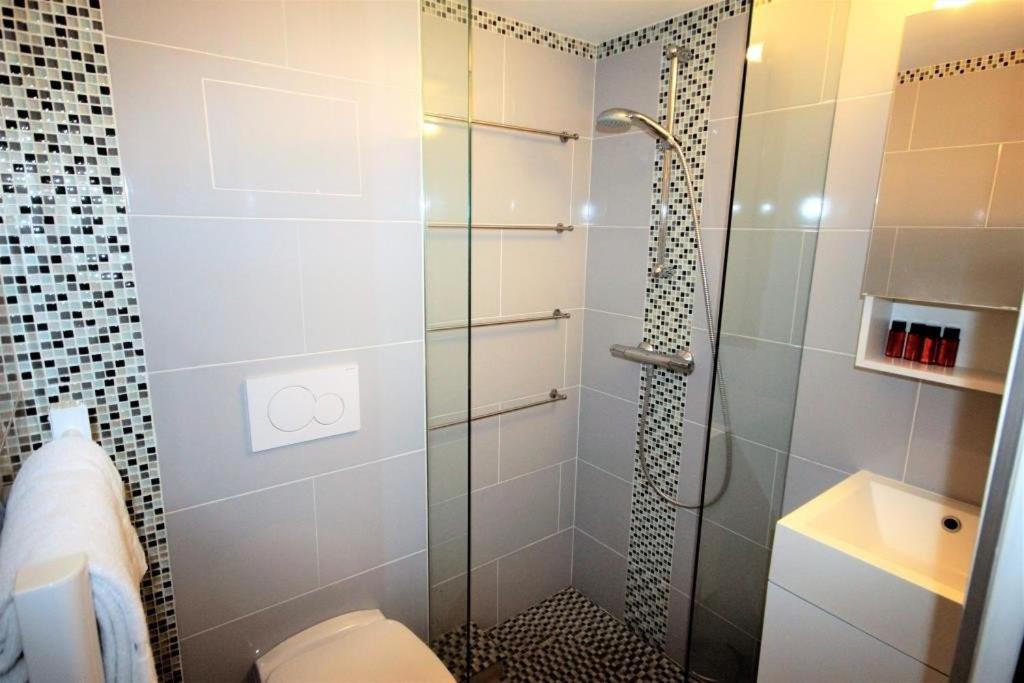 Beautiful And Cozy Apartment In The Heart Of Cannes Kültér fotó
